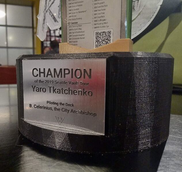 File:Seattle trophy.jpg