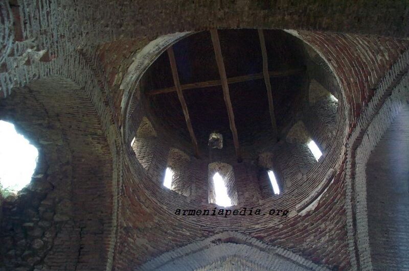 File:Srveghi-DCP 6798.JPG