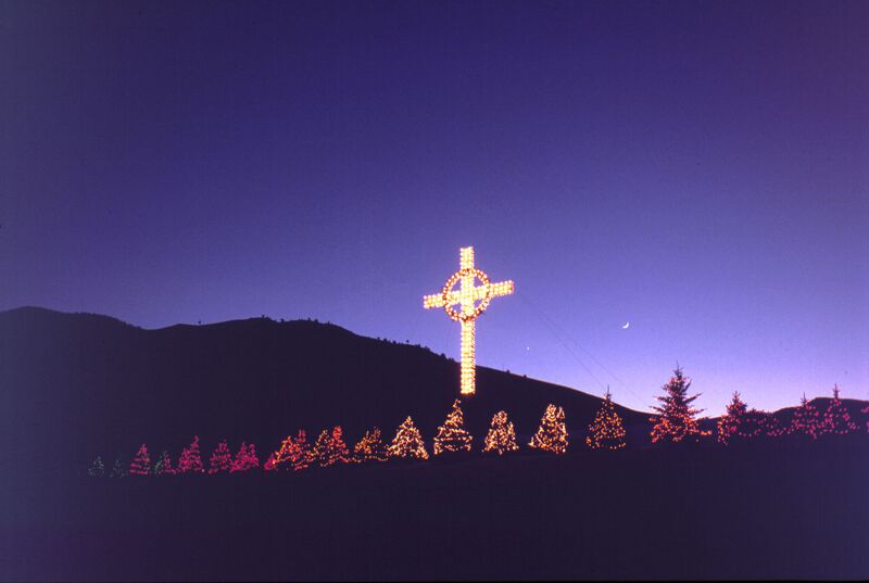 File:Big Cross-light sky.jpg