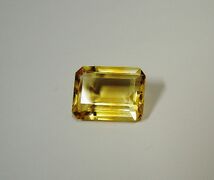 Champagne-colored topaz from Brazil