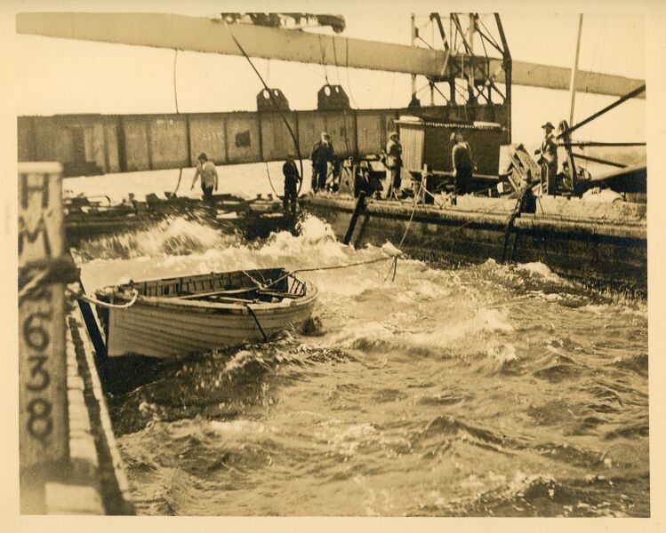 File:STR 1932 08Mallard091.jpg