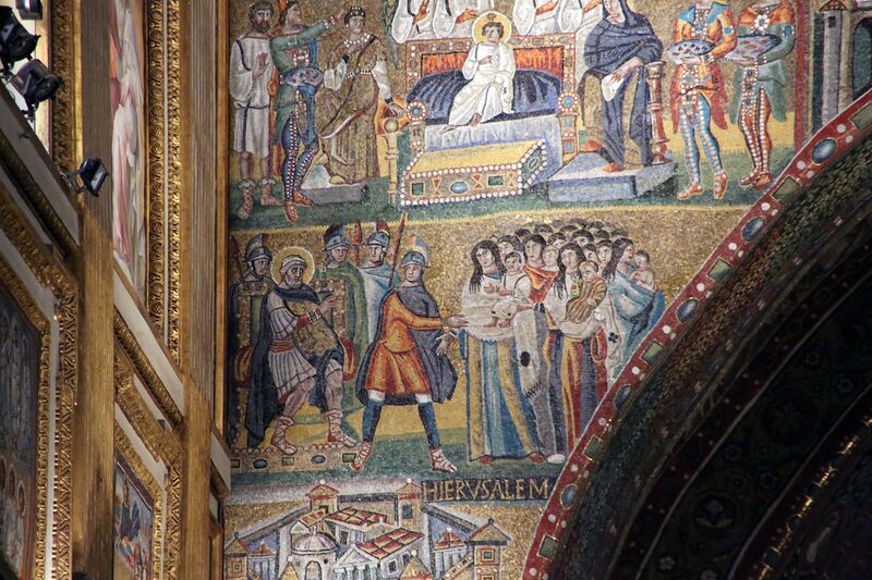 File:2012.Santa.Maria.Magggiore 033.jpg