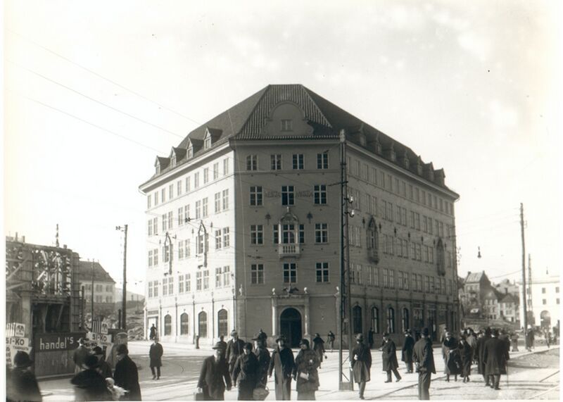 File:Svaneapoteket i Bergen - 07.jpg