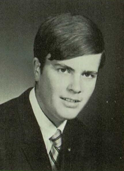 File:Tom Montgomery 1971 yearbook photo.jpg