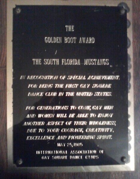 File:1985 Golden Boot Award Plaque.jpg