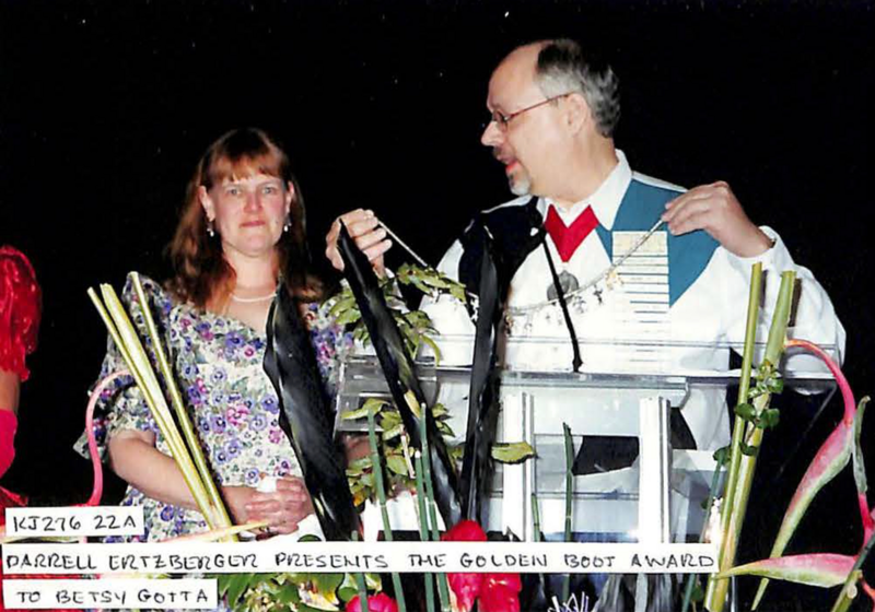 File:2001 Golden Boot 3.png
