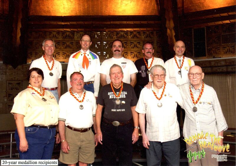 File:2004 20-year Medallions.jpg