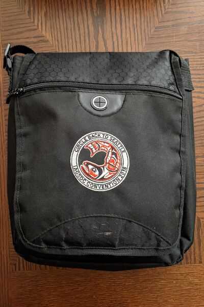 File:2018 Convention Messenger Bag.jpg