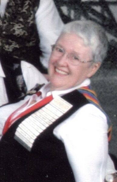 File:Betty Arnold2008 CHI.jpg