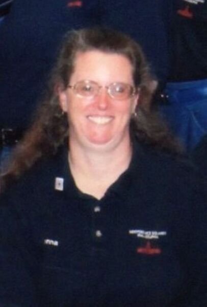 File:Donna Bragg 2013 IND.jpg