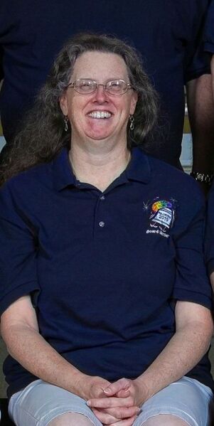 File:Donna Bragg 2019 committee.jpg