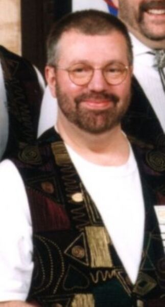 File:Earl Melvin 2001 CLV.jpg