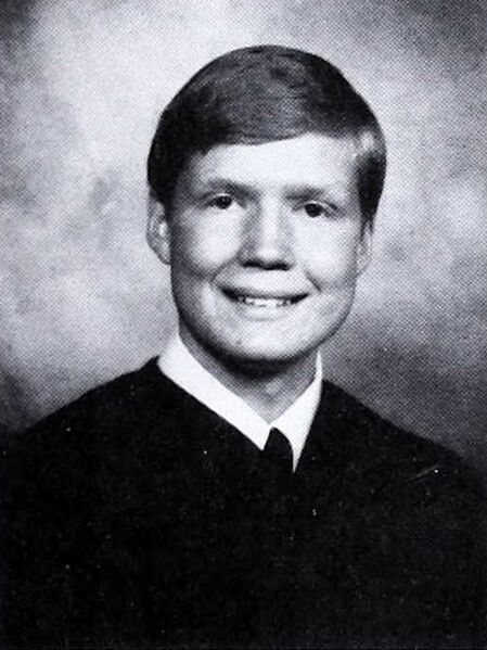 File:Garth Gwinn 1979 yearbook photo.jpg