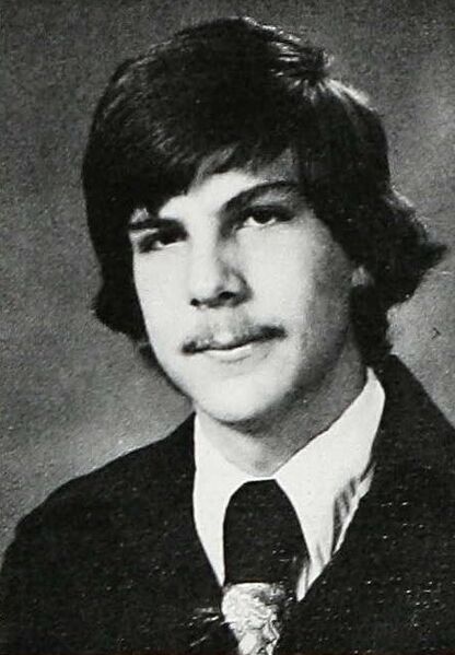 File:Jim Lansdowne 1976 yearbook photo.jpg