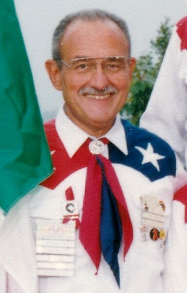 File:Luis Torres, 1993.jpg
