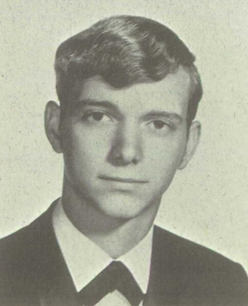 File:Tommy Gossett 1971 yearbook photo.jpg