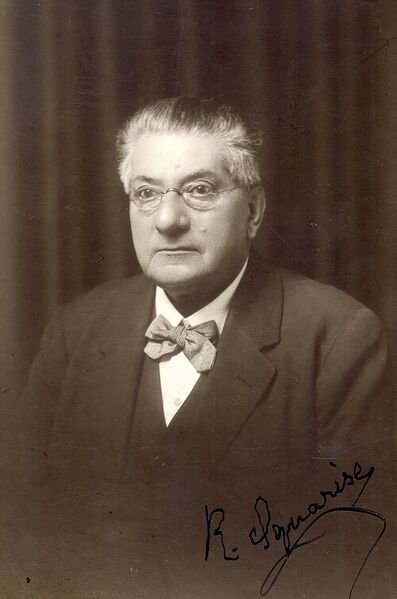 File:RaffaelloSquariseByCCArmstrong.jpg