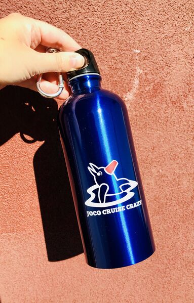 File:Joco-cruise-crazy-water-bottle-photo.jpg