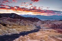Death-valley-lequepeys.jpg