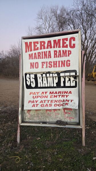 File:Meramec Marina ramp sign 1.jpg