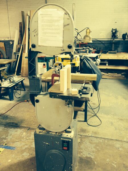 File:2014-03-03 nuttish resaw jig 1.JPG