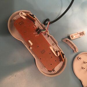 Snes-in-a-controller--move-components.jpg