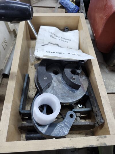 Universal Bender 2.jpg