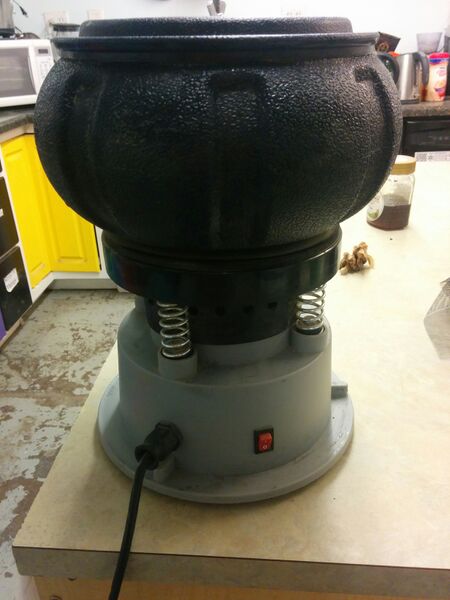 File:Vibratorytumbler.jpg