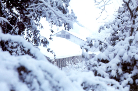 barn_in_snow.jpg