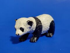 AAA Panda Cub paw out