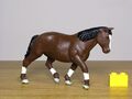 Britains Field horse legs down brown 1.JPG