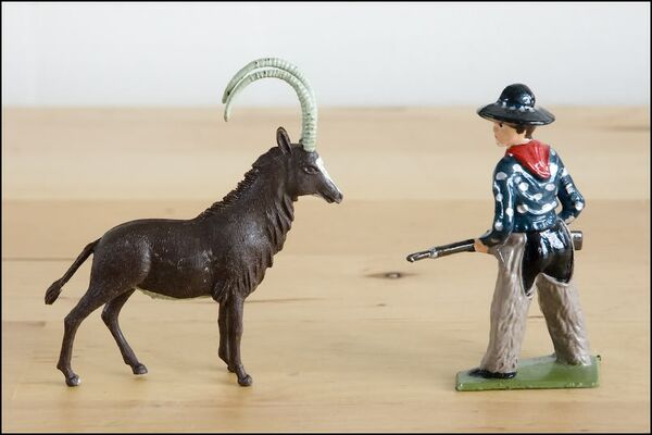 Britains Vintage Sable Antelope.jpg