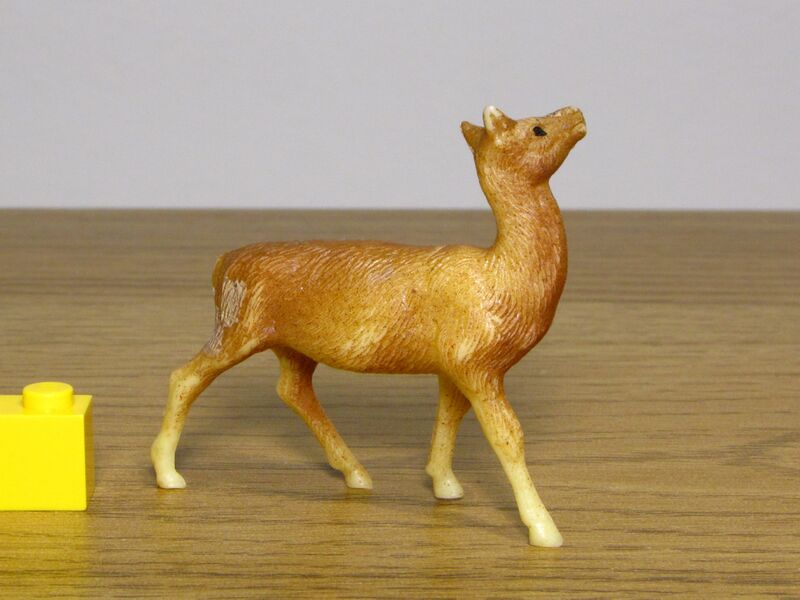 File:Clairet Red deer hind left 2.JPG