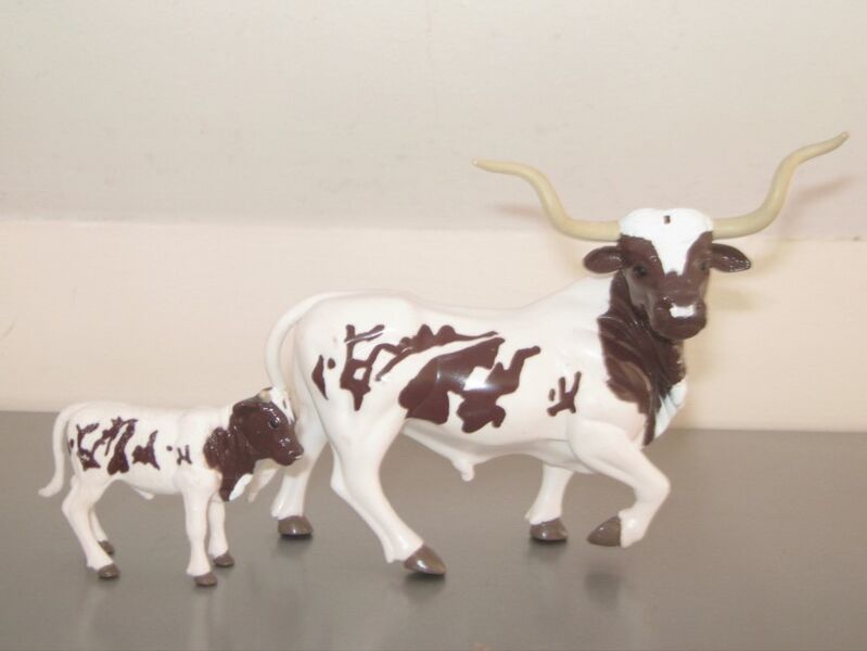 File:Ertl Texas Longhorn.jpg