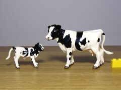 Ertl Holstein cattle