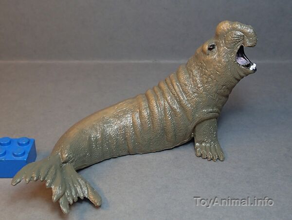 HKT9717HoElephant.JPG