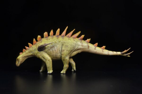 Haolonggood Green Huayangosaurus jolie2.jpg