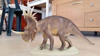 Happinet X-Plus Styracosaurus
