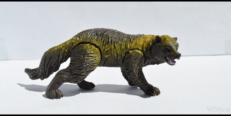 File:Happy Kin Wolverine Anasta1.jpg