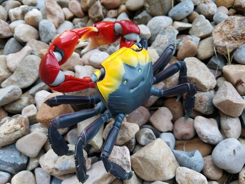 Kaiyodo Revogeo Red-clawed crab 1.jpg