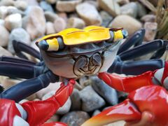 Kaiyodo Revogeo Red-clawed crab 4.jpg