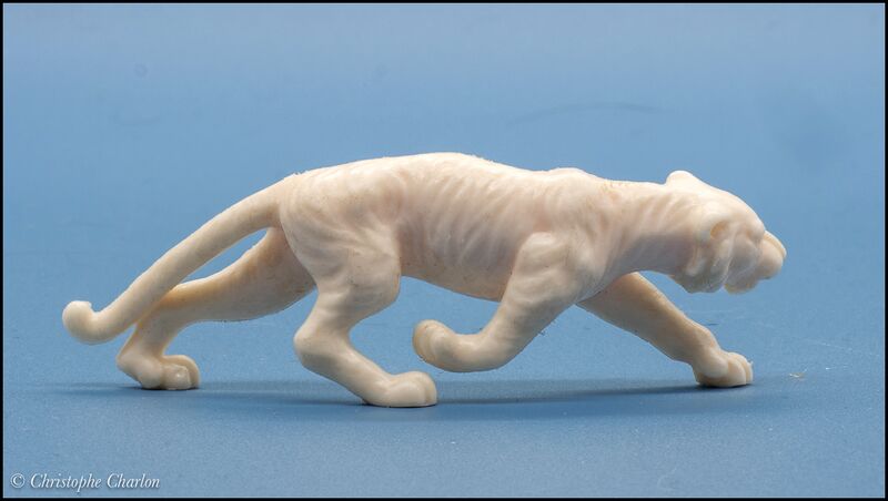 File:Linde Circus Tiger 2.jpg