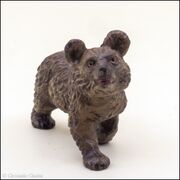 Lineol 517-1 Young Brown bear 4.jpg