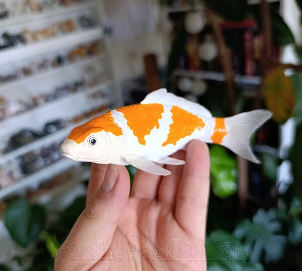 Mojo oi Carp - Ochiba Shigure.jpg
