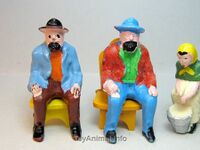 198 Sitting Farmer (Coachman)