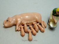 Reisler 254 Lying Sow with piglets