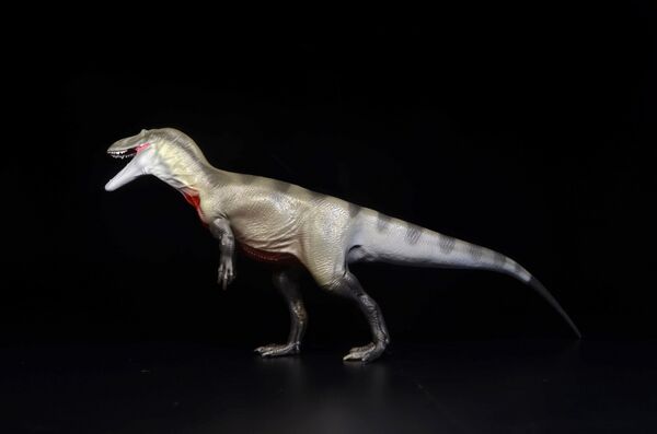 Safari Ltd 2025 Prehistoric World 108202 Megalosaurus 2.jpg
