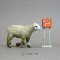 Schleich 13101 Ewe.jpg