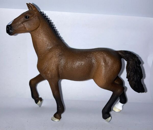 Schleich 13945 Oldenburger Mare TRL.jpg