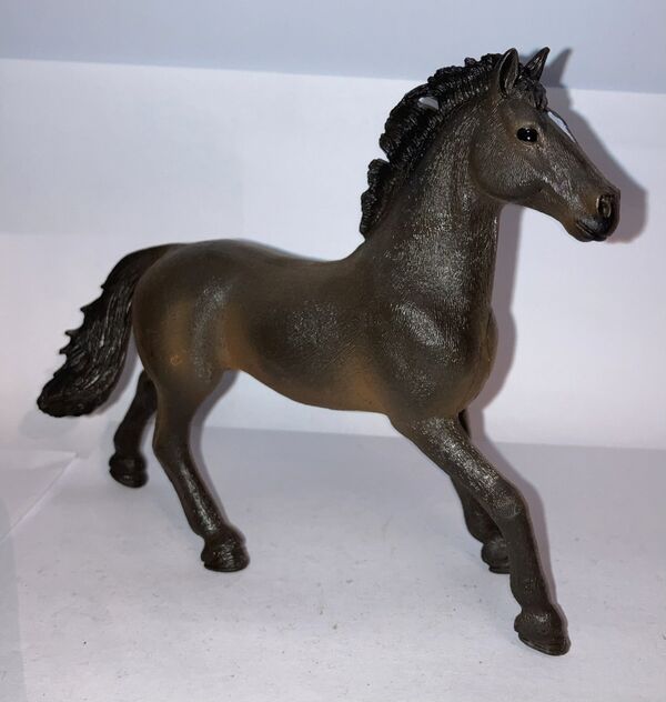 Schleich 13946 Oldenburger Stallion TRL.jpg